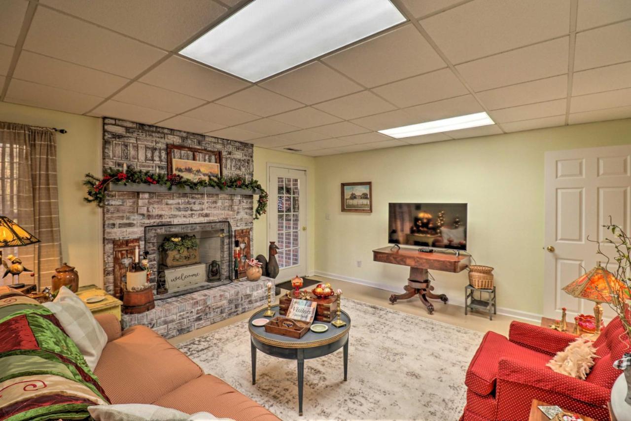 Private Hendersonville Hideaway With Fire Pit! Bagian luar foto